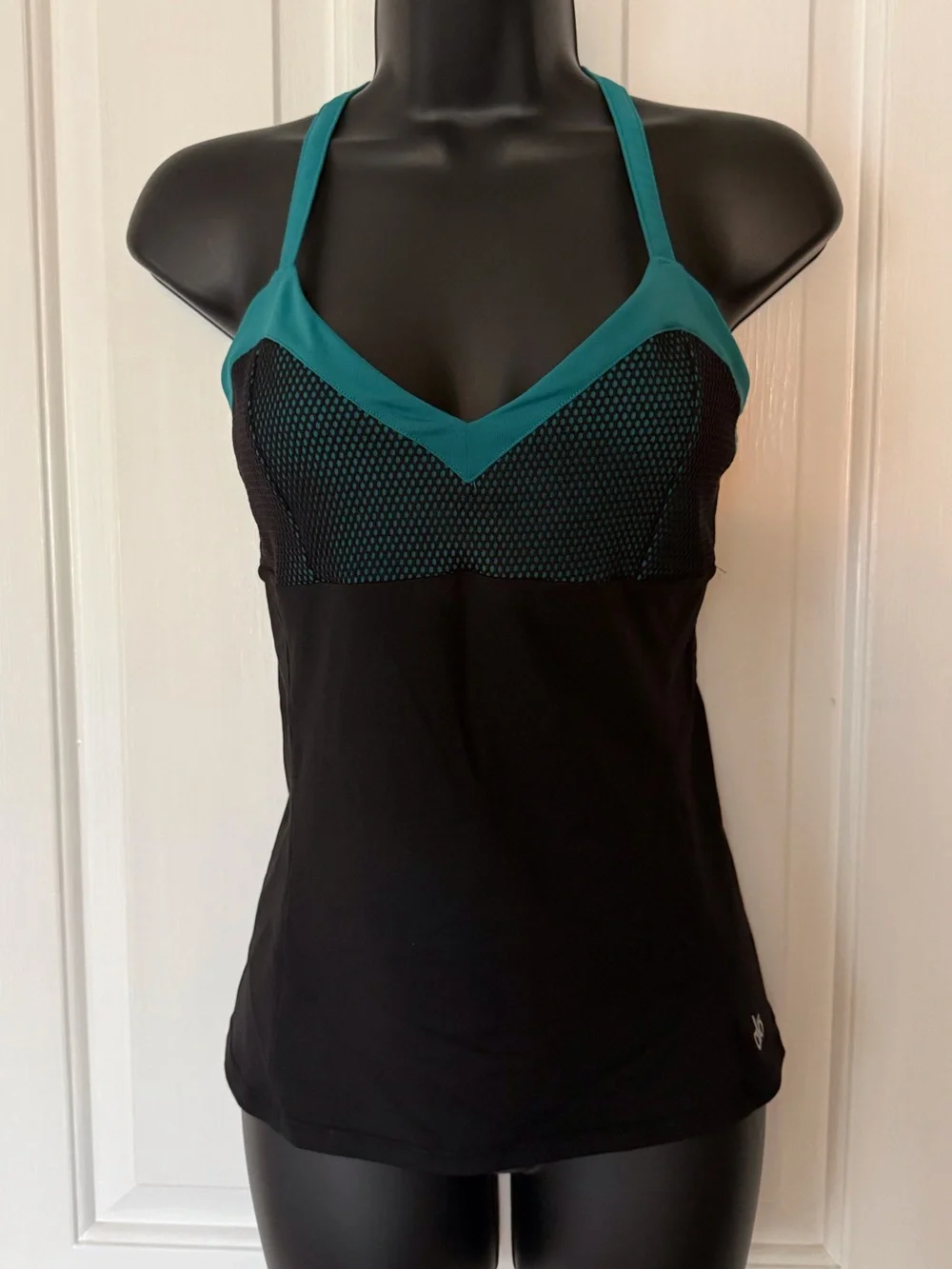 “ALO YOGA” Mesh Overlay Blossom Long Bra Tank Top